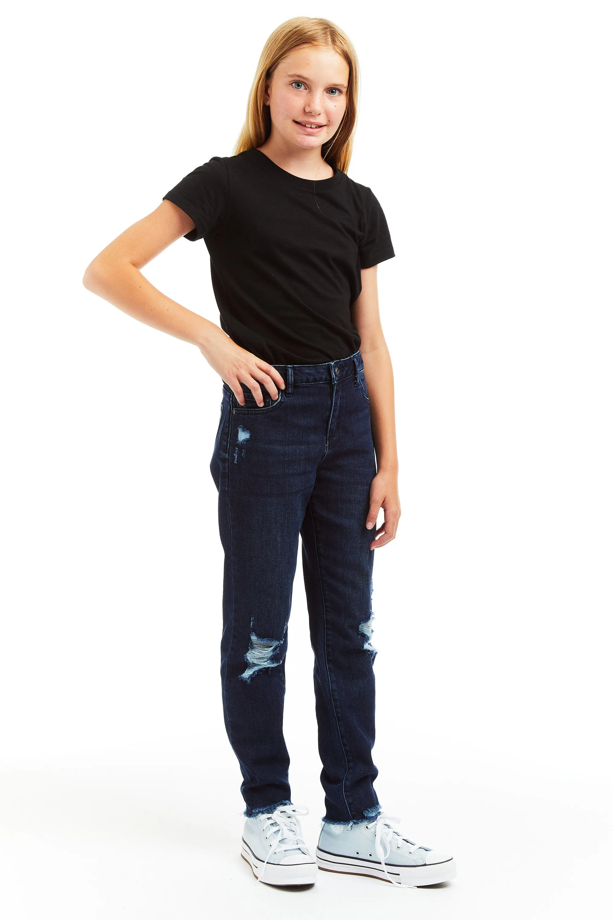 Destructed Weekender Pant In Indigo