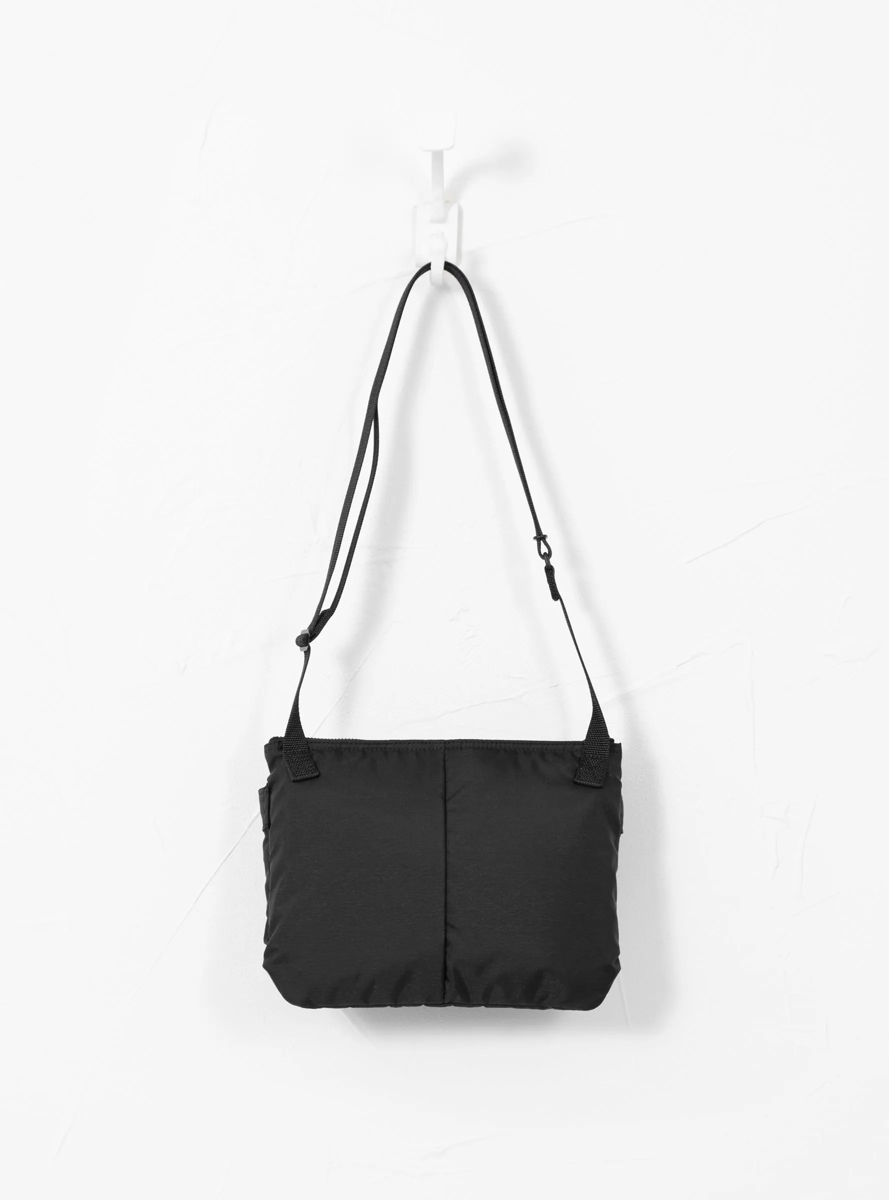 FORCE Shoulder Bag Black